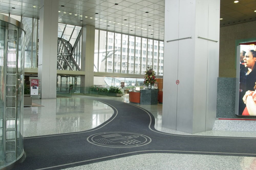 Read more about the article Logo Carpets – Bevelled PVC Edging